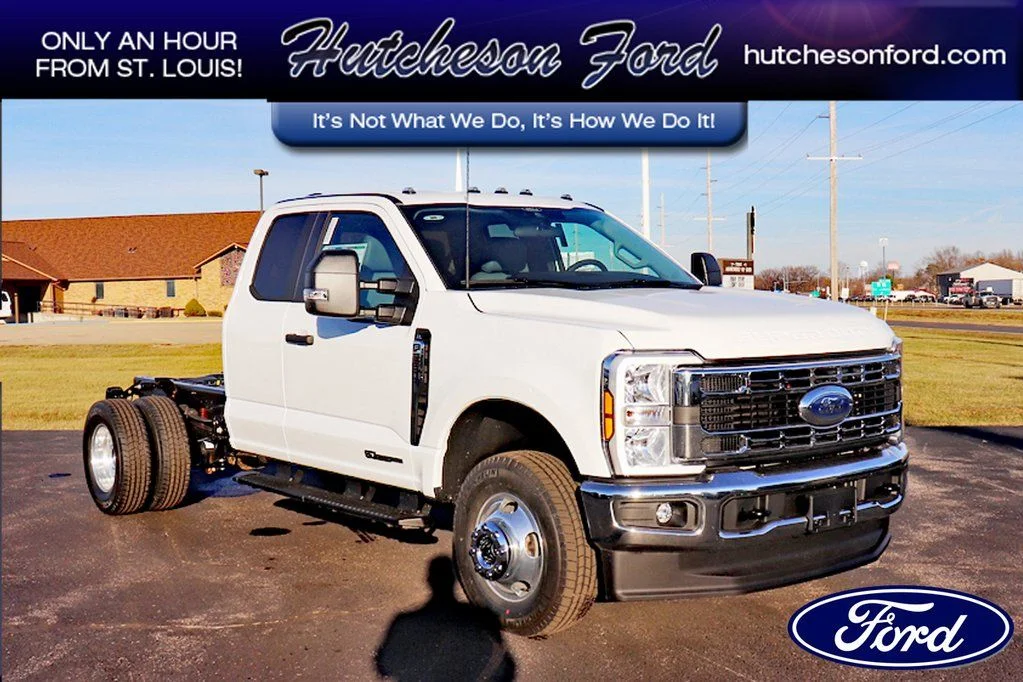 2026 Ford F-350 XL 4x4 SuperCab 168-In DRW's photo