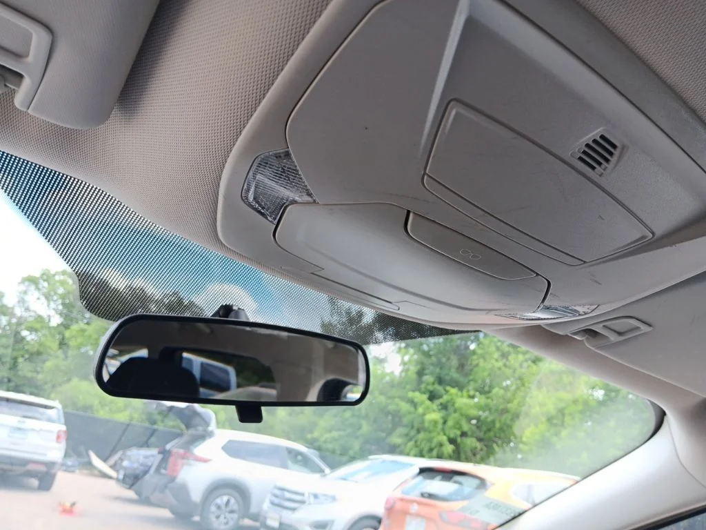 Used 2016 Magnetic Ford SE image 24