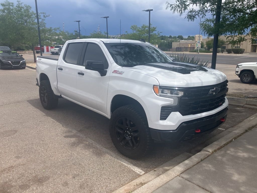 Used 2023 White Chevrolet LT Trail Boss image 3