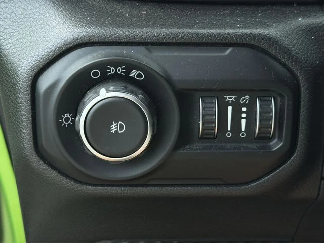 Used 2019 Green Jeep Unlimited Sport image 32