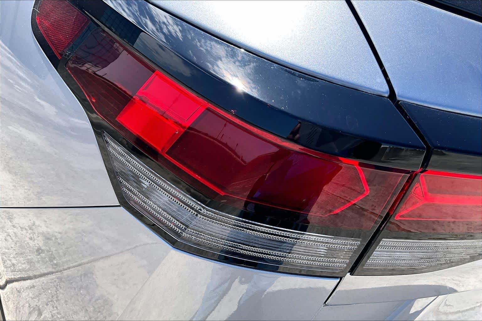 New 2026 Pyrite Silver Metallic Volkswagen 2.0T SE image 14