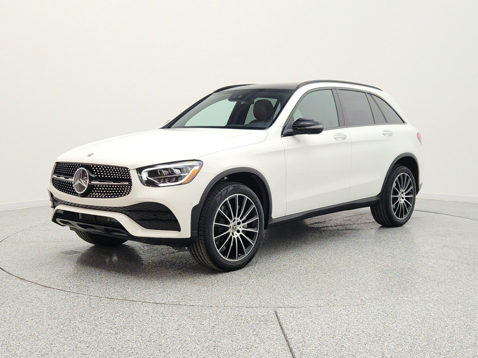 2022 Mercedes-Benz GLC GLC 300's photo