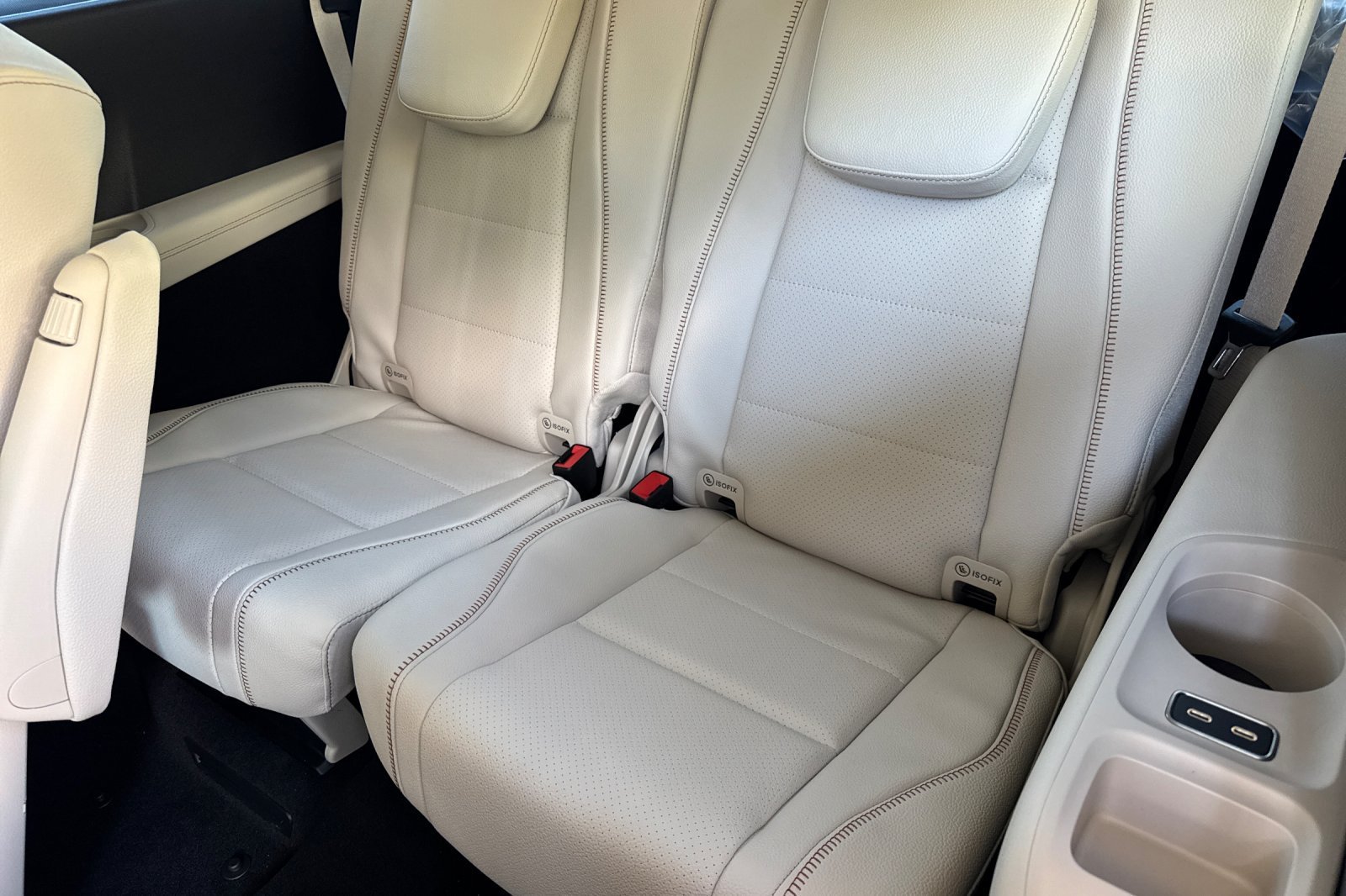 New 2027 Polar White Mercedes-Benz GLS 450 image 37