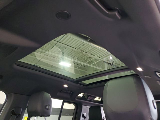 Used 2021 Silver Land Rover X-Dynamic SE image 16