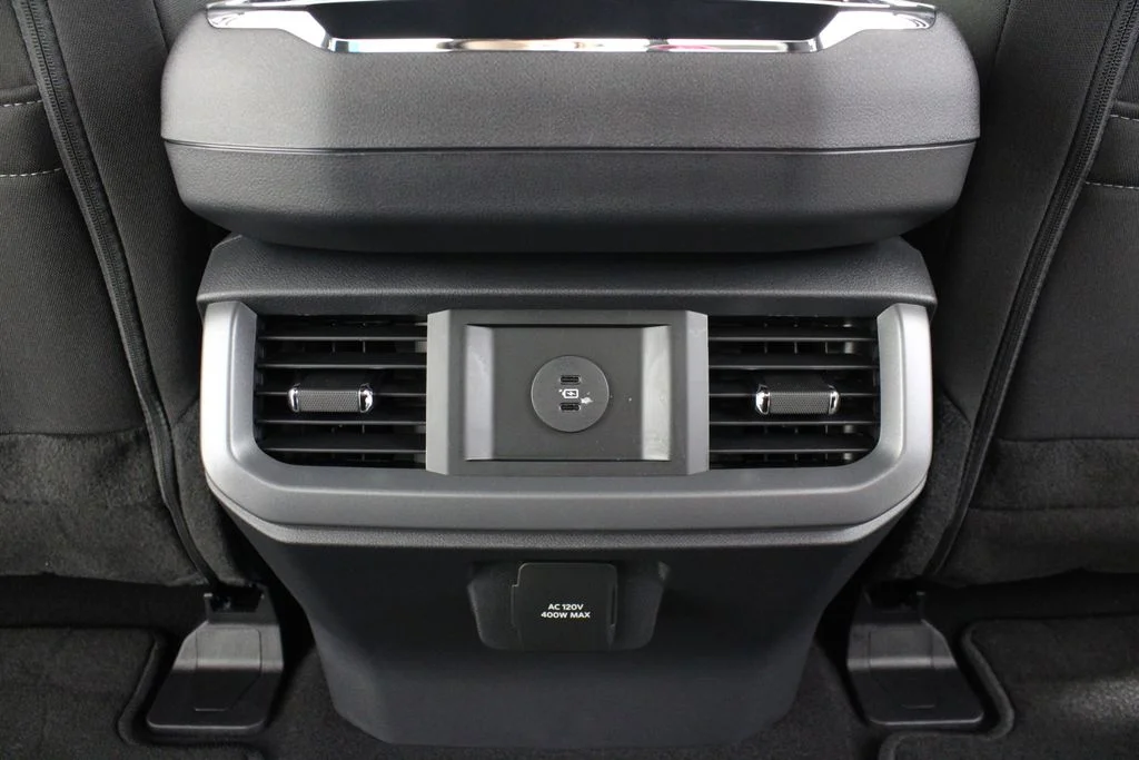 New 2026 Avalanche Ford XLT image 15