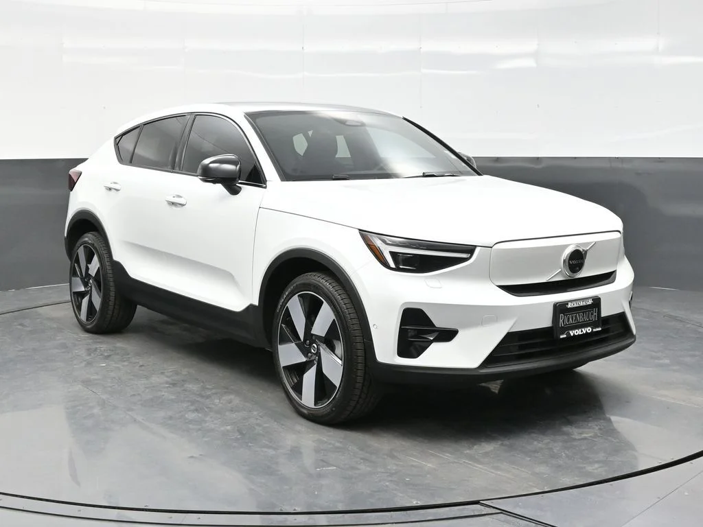 2023 Volvo C40