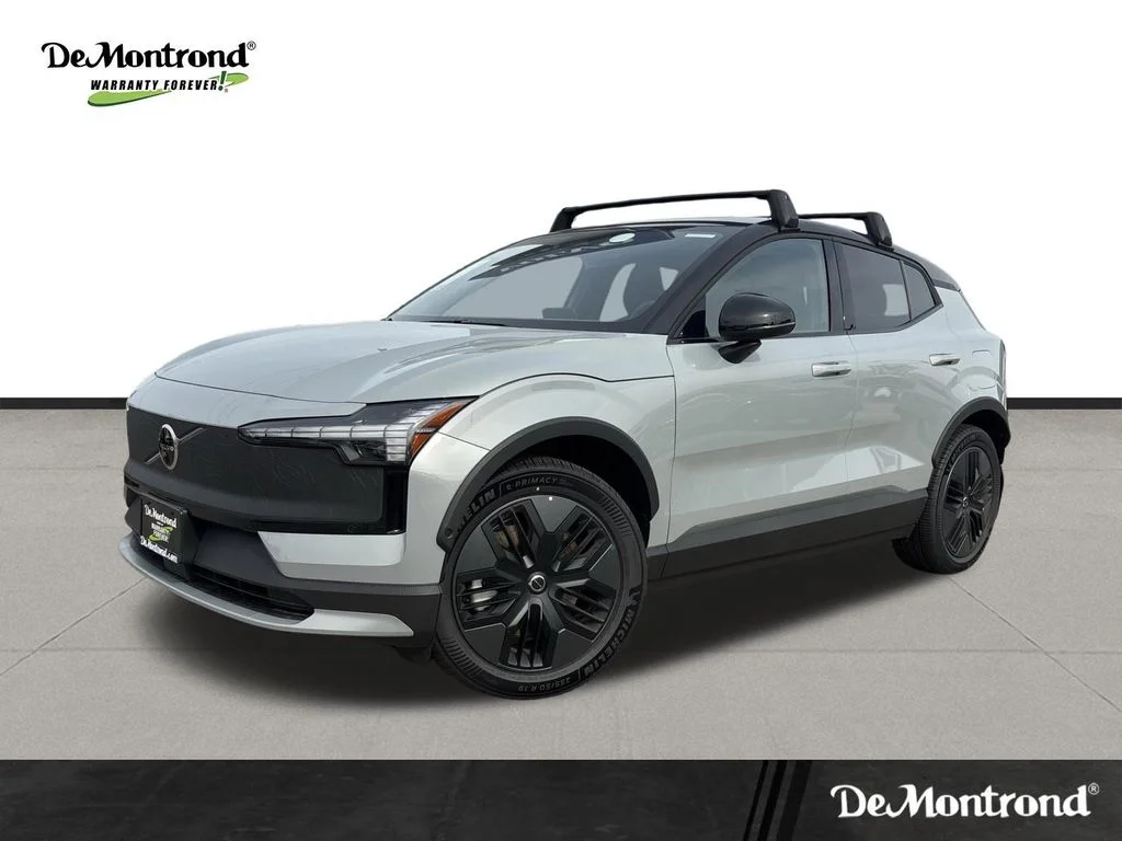 2026 Volvo EX30 Twin Motor Cross Country Ultra's photo