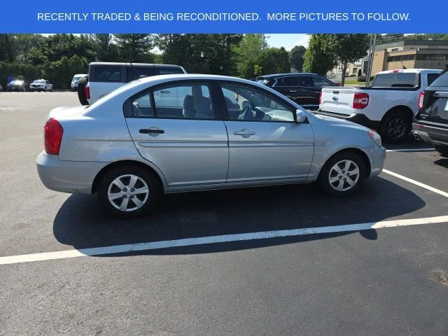 Used 2010 Platinum Silver Metallic + Pearl Hyundai GLS image 1