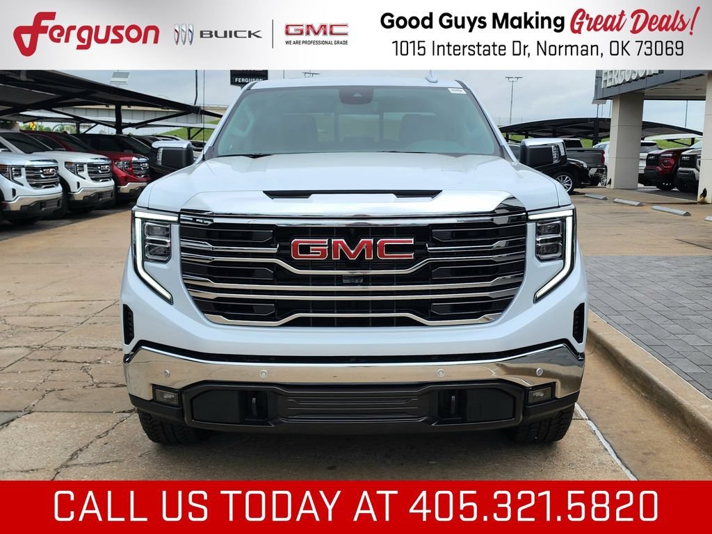 2026 GMC Sierra 1500 SLT - Photo 9