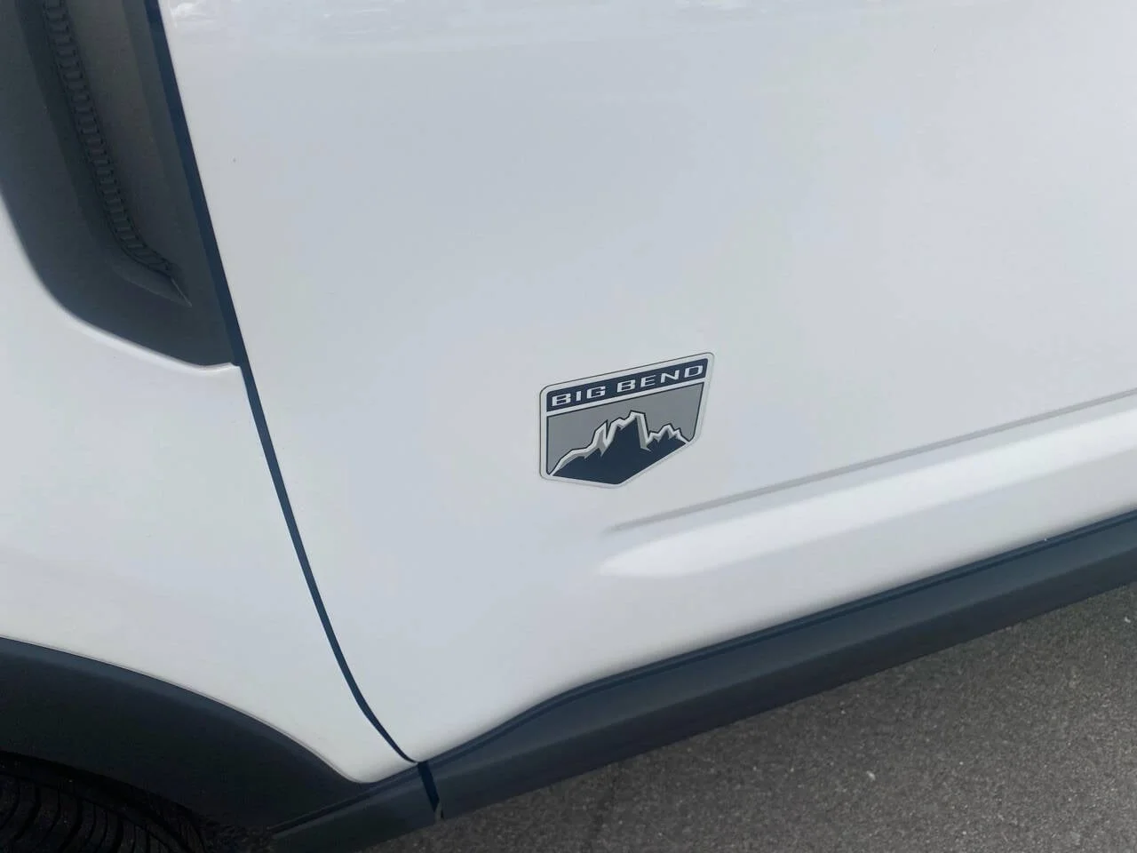 Used 2024 White Ford Big Bend AWD 4dr SUV image 10