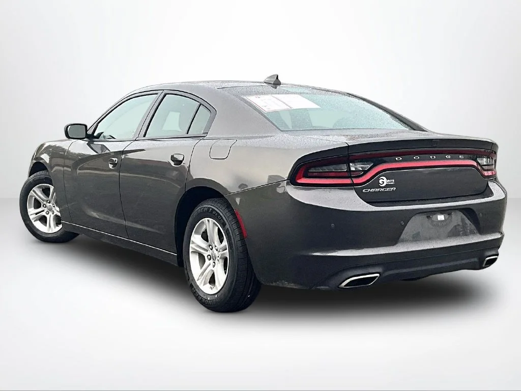 Used 2023 Gray Dodge SXT image 14