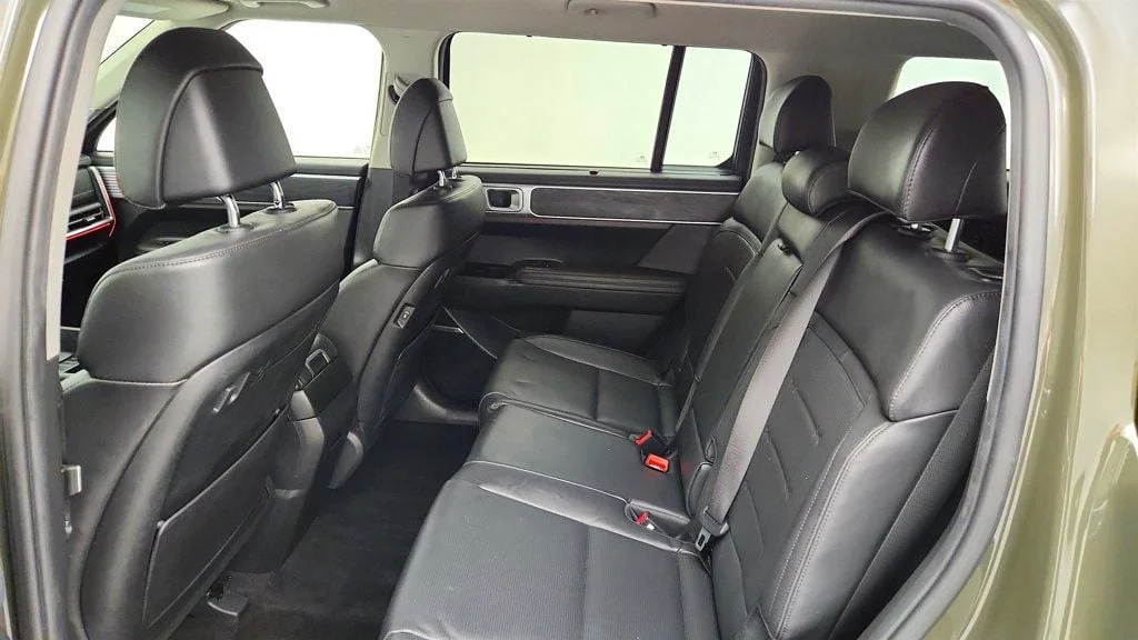Used 2024 Rockwood Green Hyundai Limited AWD image 22