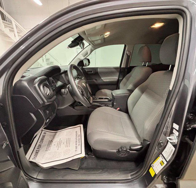 Used 2021 MAGNETIC GRAY MET. Toyota  image 22