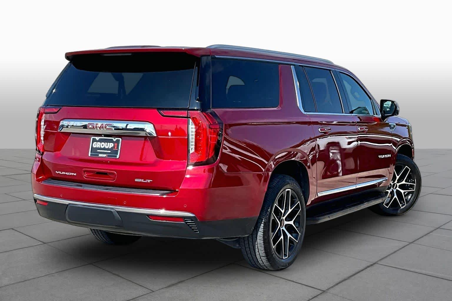 Used 2022 Cayenne Red Tintcoat GMC SLT image 13
