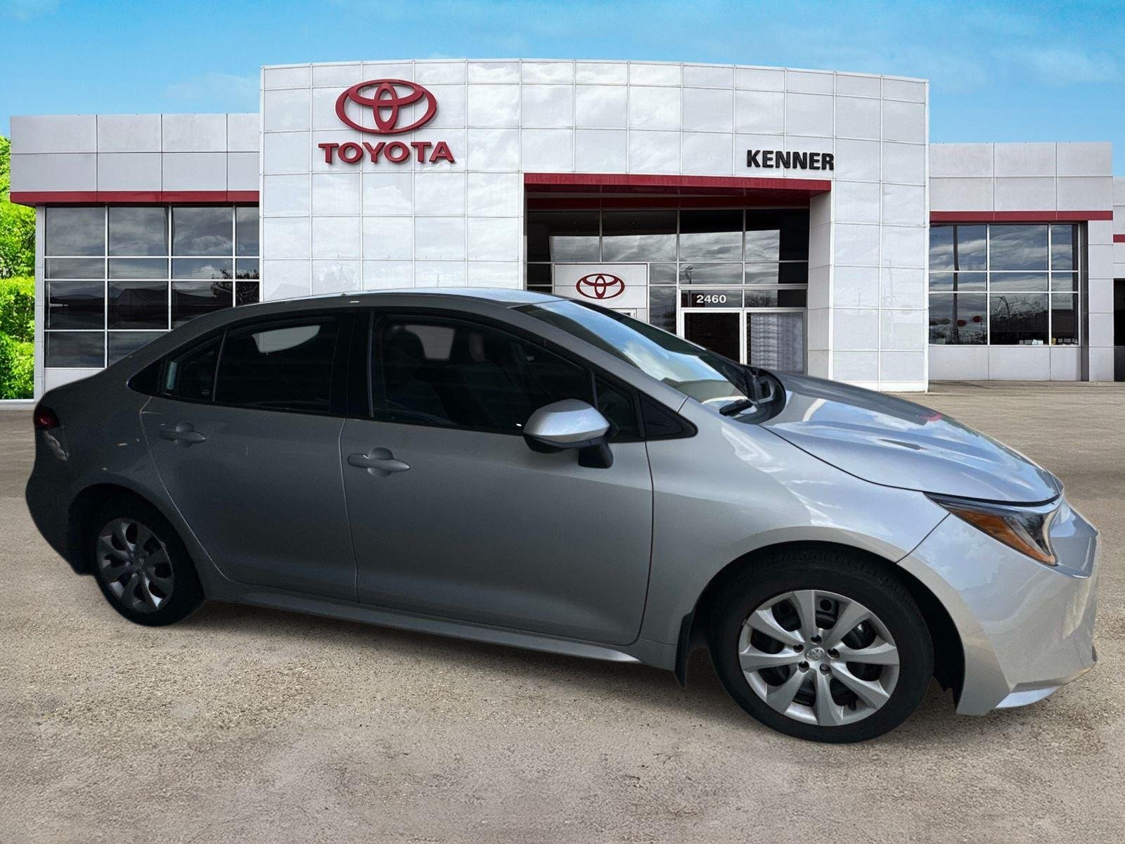 Used 2024 Classic Silver Metallic Toyota LE image 9