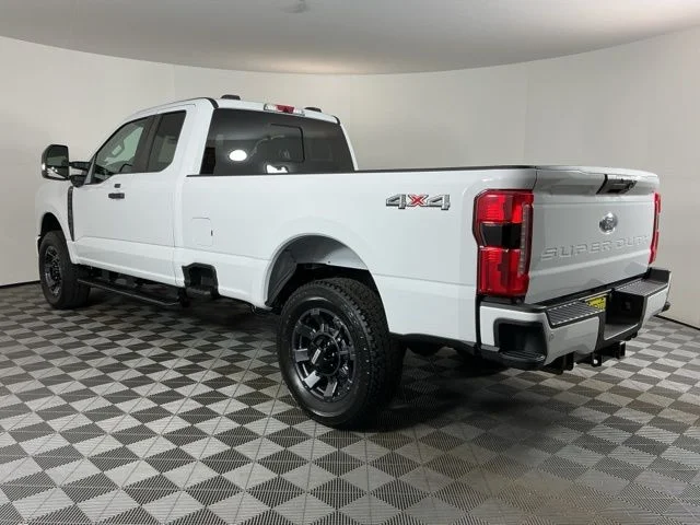 New 2026 Oxford White Ford XL image 6