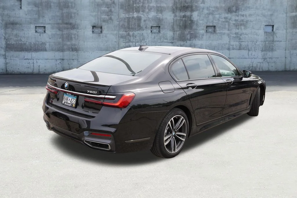 Used 2020 Black Sapphire Metallic BMW 750i xDrive image 5