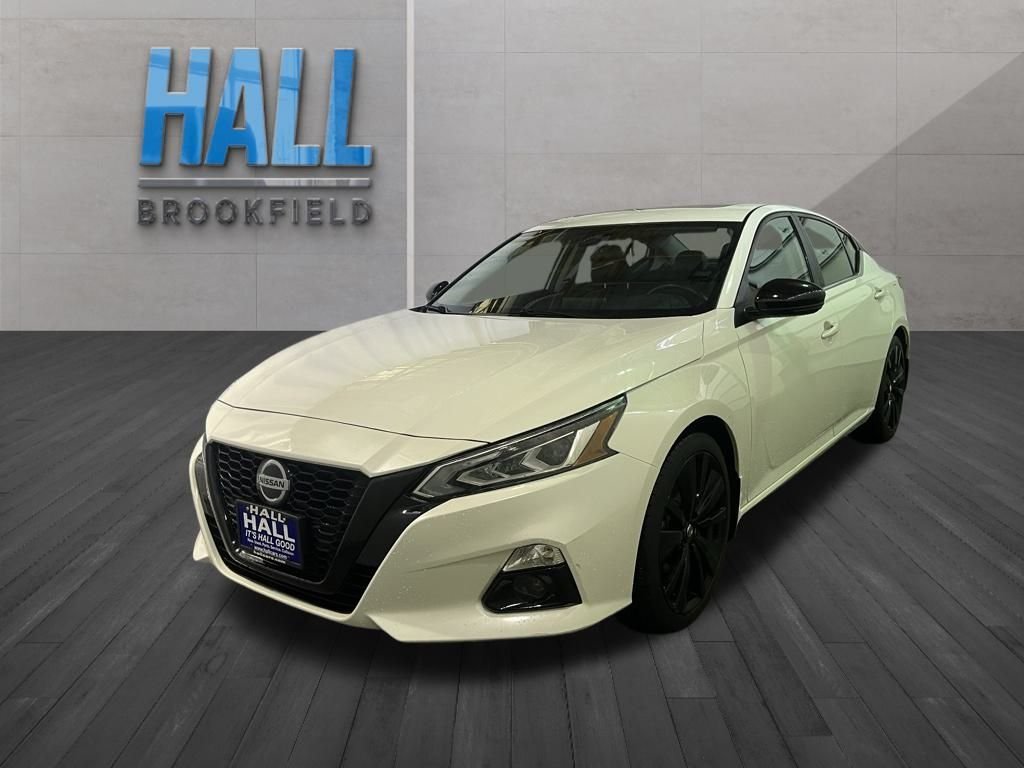 2022 Nissan Altima SR