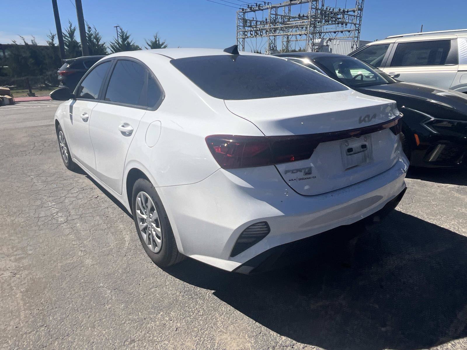 Used 2023 Clear White Kia LX image 6