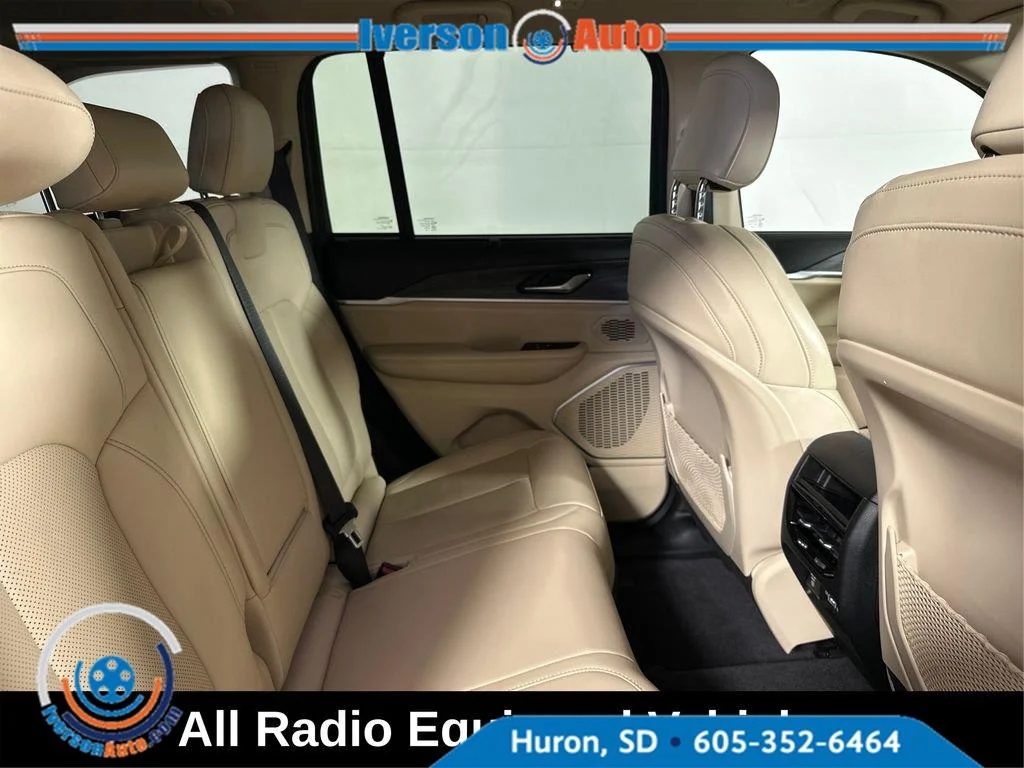 Used 2022 Baltic Gray Metallic Clearcoat Jeep Limited image 32