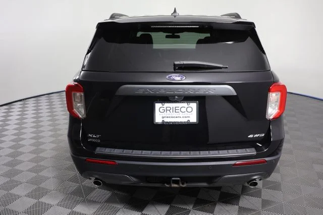 Used 2023 Black Ford XLT image 7
