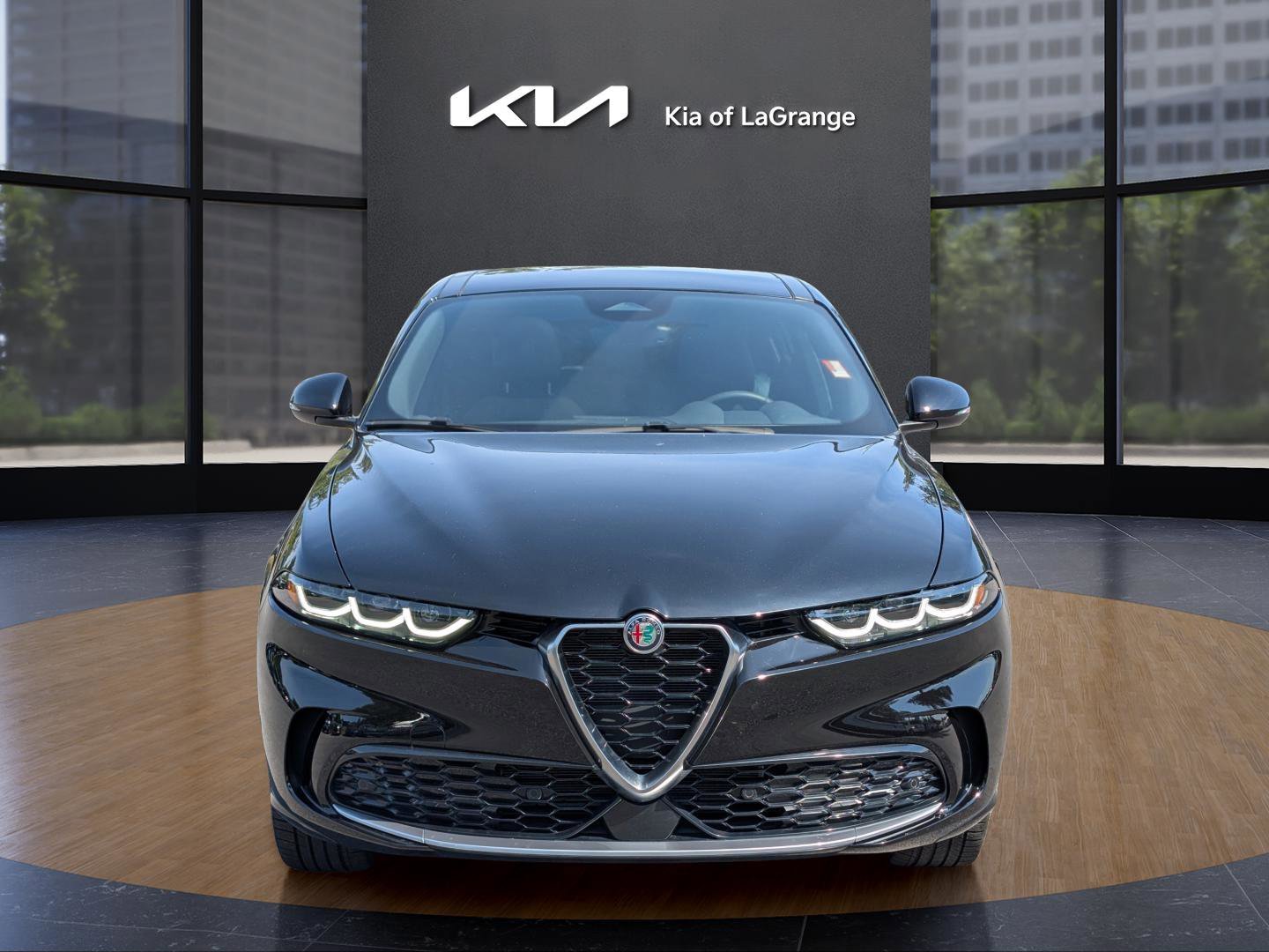 Used 2024 Alfa Black Alfa Romeo Ti image 2