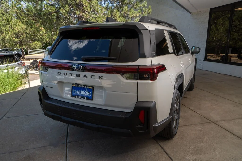 New 2026 CRYSTAL WHITE PEARL Subaru Premium image 6