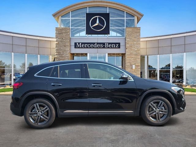New 2026 Night Black Mercedes-Benz GLA 250 image 5