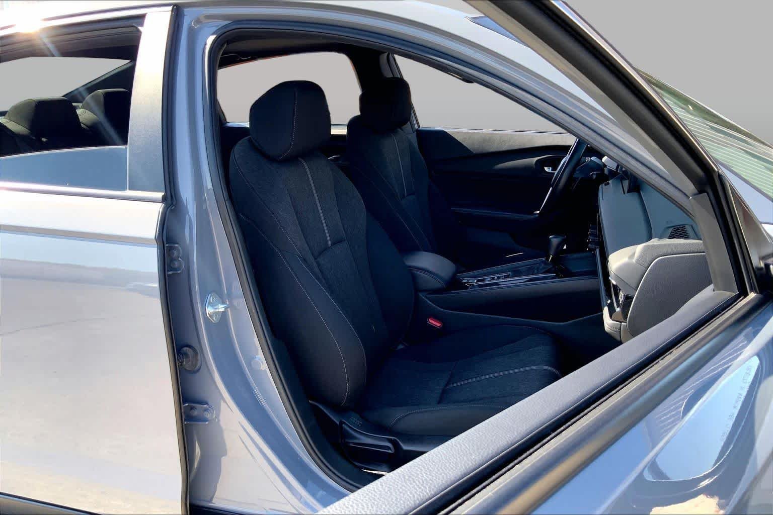Used 2023 Urban Gray Pearl Honda Sport image 9