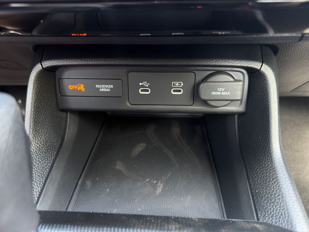 New 2026 Platinum White Pearl Honda LX image 31