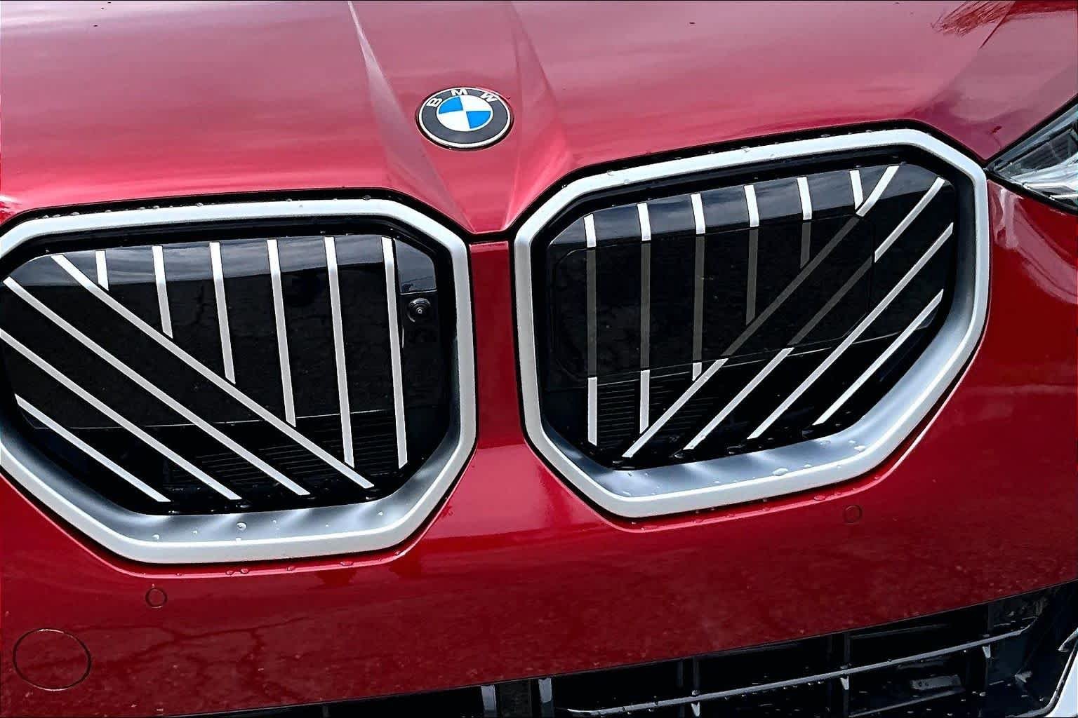Used 2025 Vegas Red Metallic BMW 30 xDrive image 29