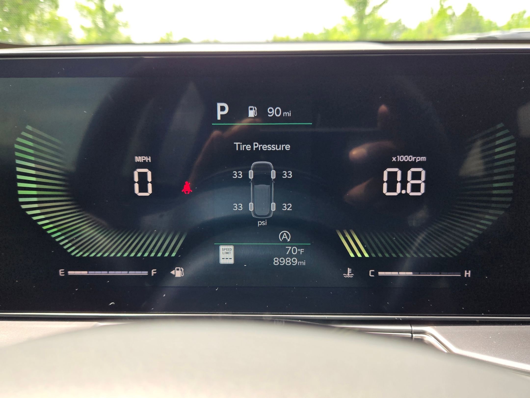 Used 2025 Glacial White Pearl Kia EX image 26