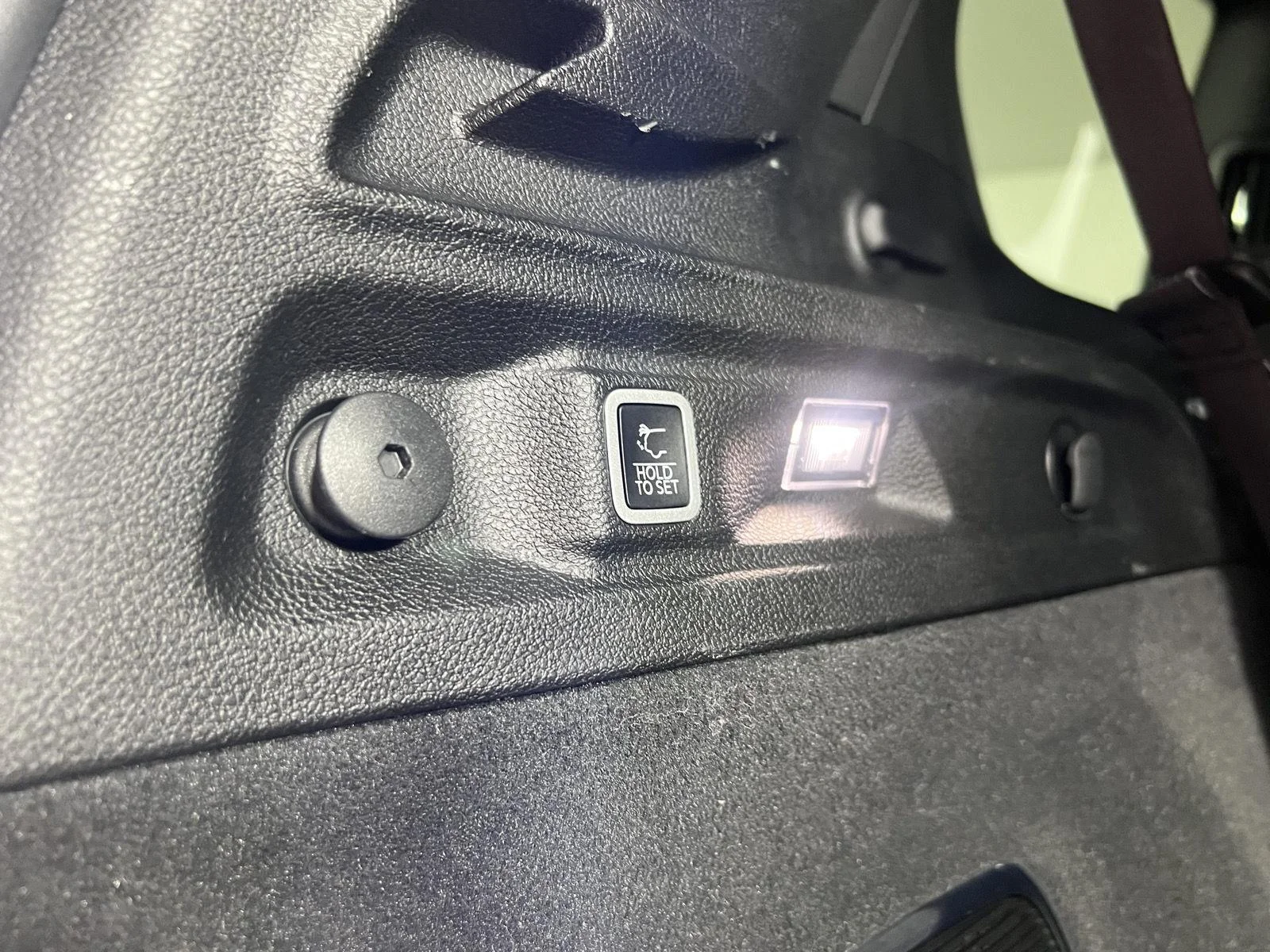 Used 2021 Bright White Clearcoat Jeep Overland image 32