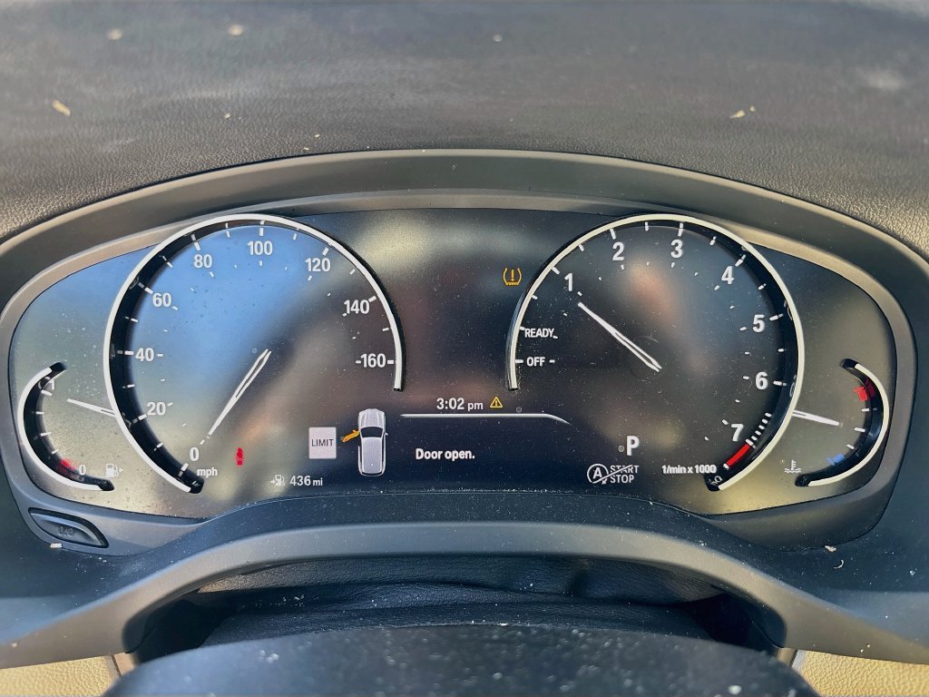 Used 2021 White BMW sDrive30i image 35