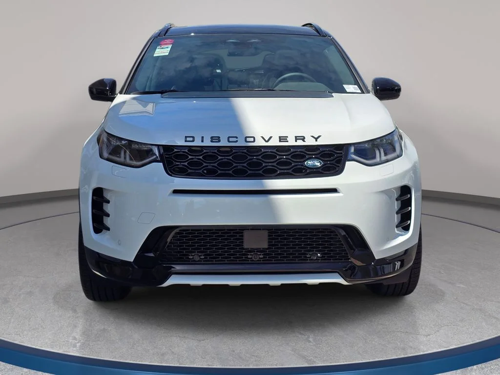 New 2026 Fuji White LAND ROVER Landmark image 2