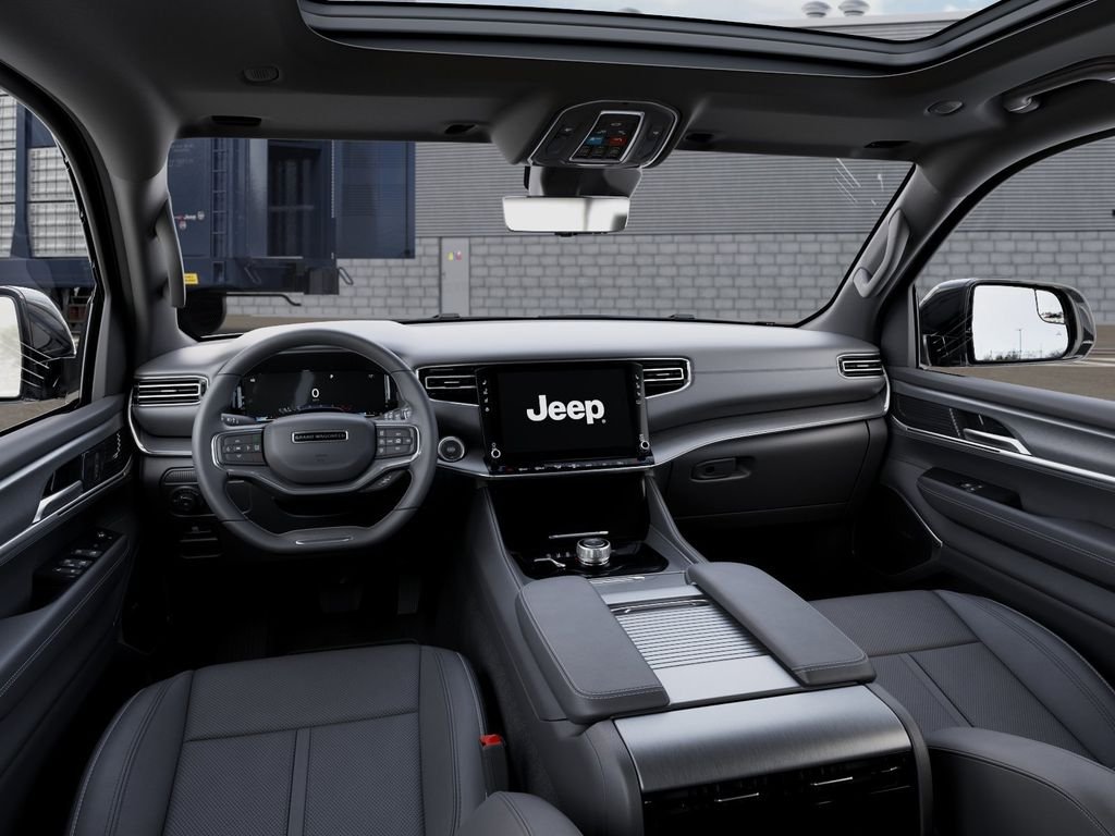 New 2026 Bright White Clear-Coat Exterior Paint Jeep Limited Altitude image 14