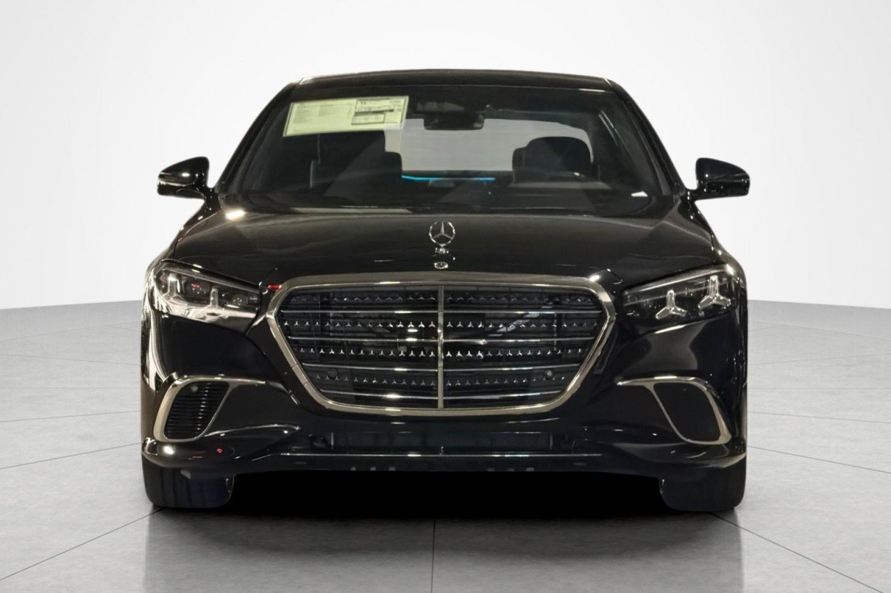 New 2027 Obsidian Black Metallic Mercedes-Benz S 580 4MATIC® Sedan image 8