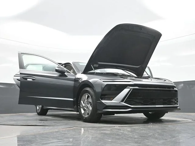 New 2026 Gray Hyundai SE image 32