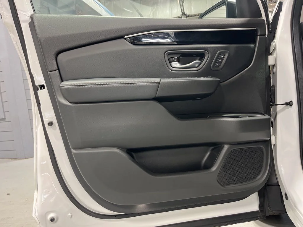 2025 Honda Pilot Touring - Photo 10