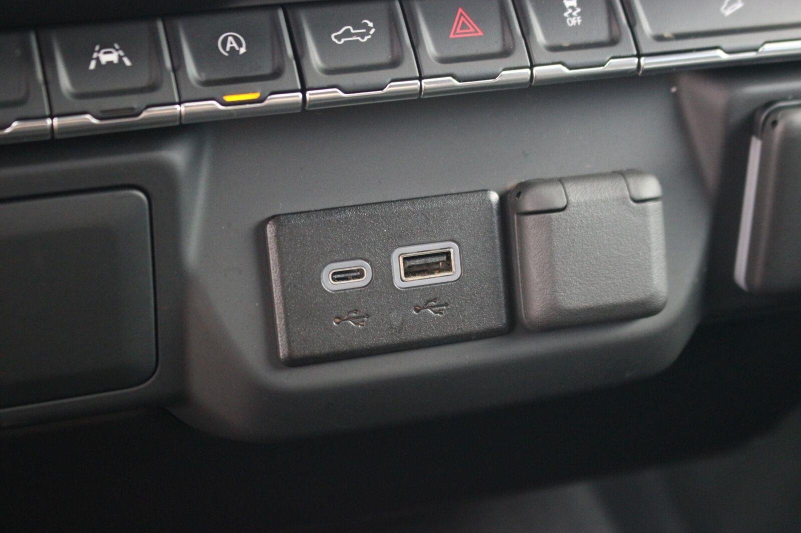 Used 2024 Summit White Chevrolet Custom Trail Boss image 28
