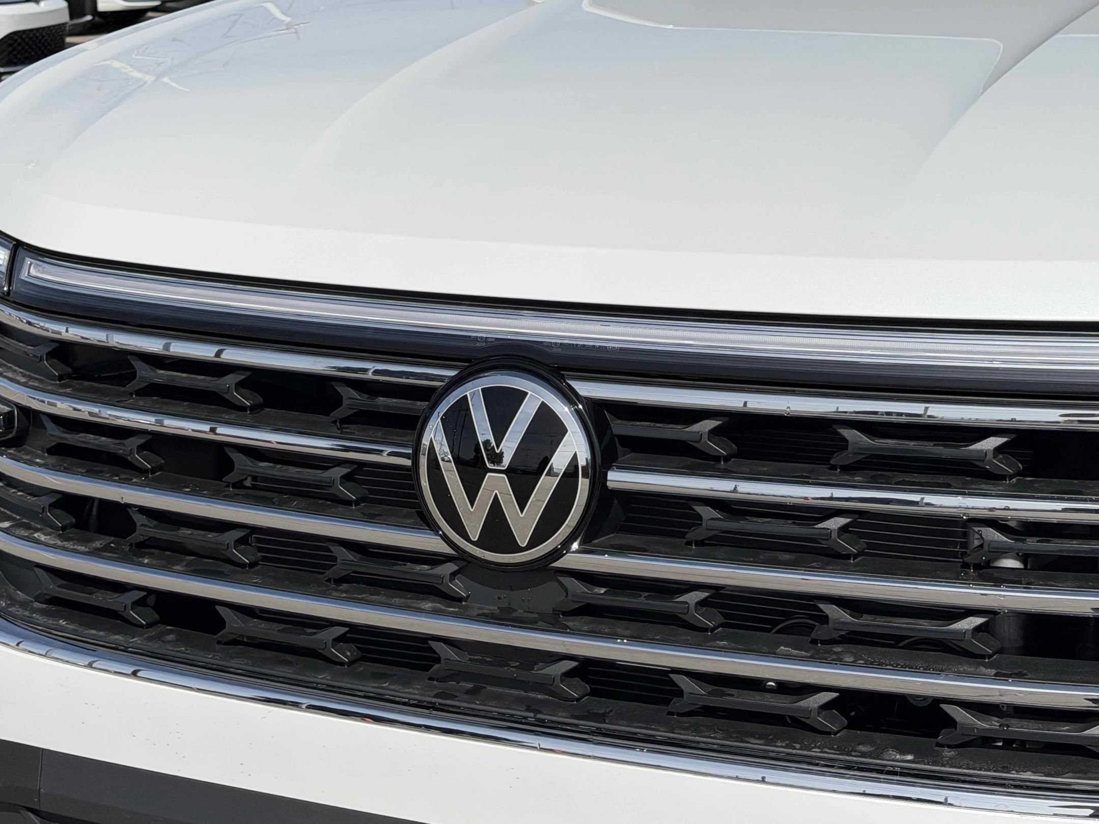 New 2026 Opal White Volkswagen 2.0T SE w/Technology image 12