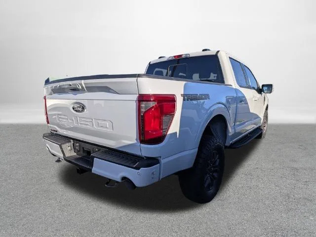 New 2026 Oxford White Ford Tremor® image 30