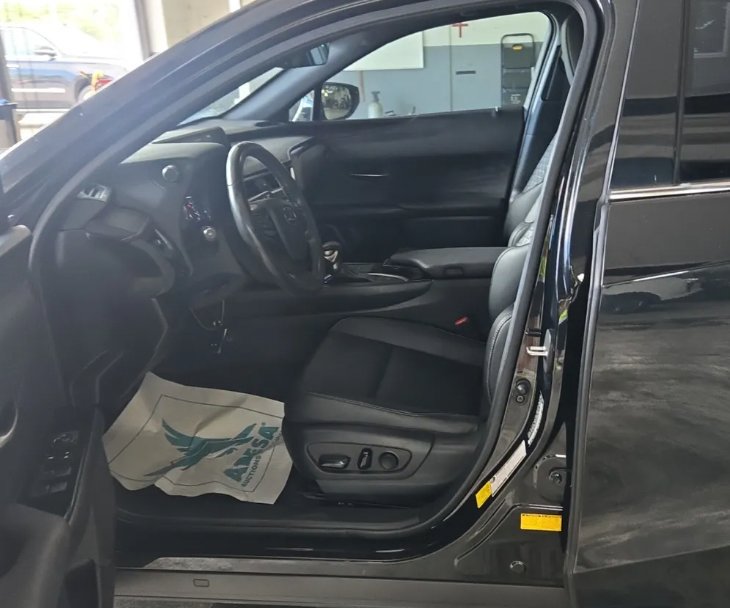 Used 2022 Caviar Lexus UX 200 image 8