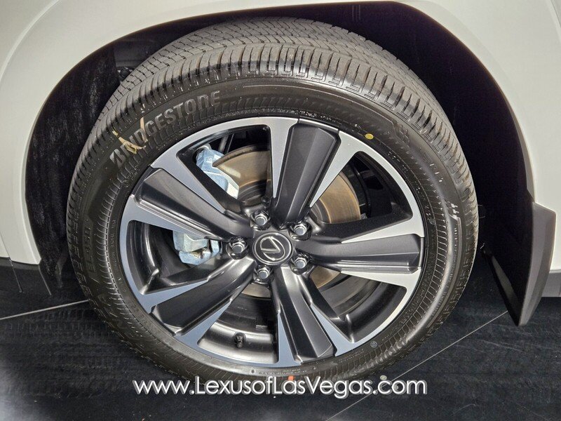 2025 Lexus UX 300h Premium - Photo 9