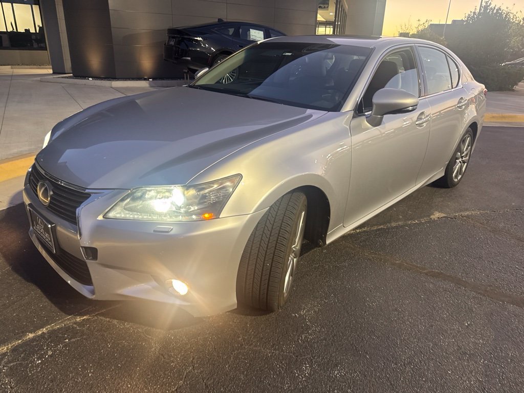 Used 2014 Silver Lexus 350 image 1
