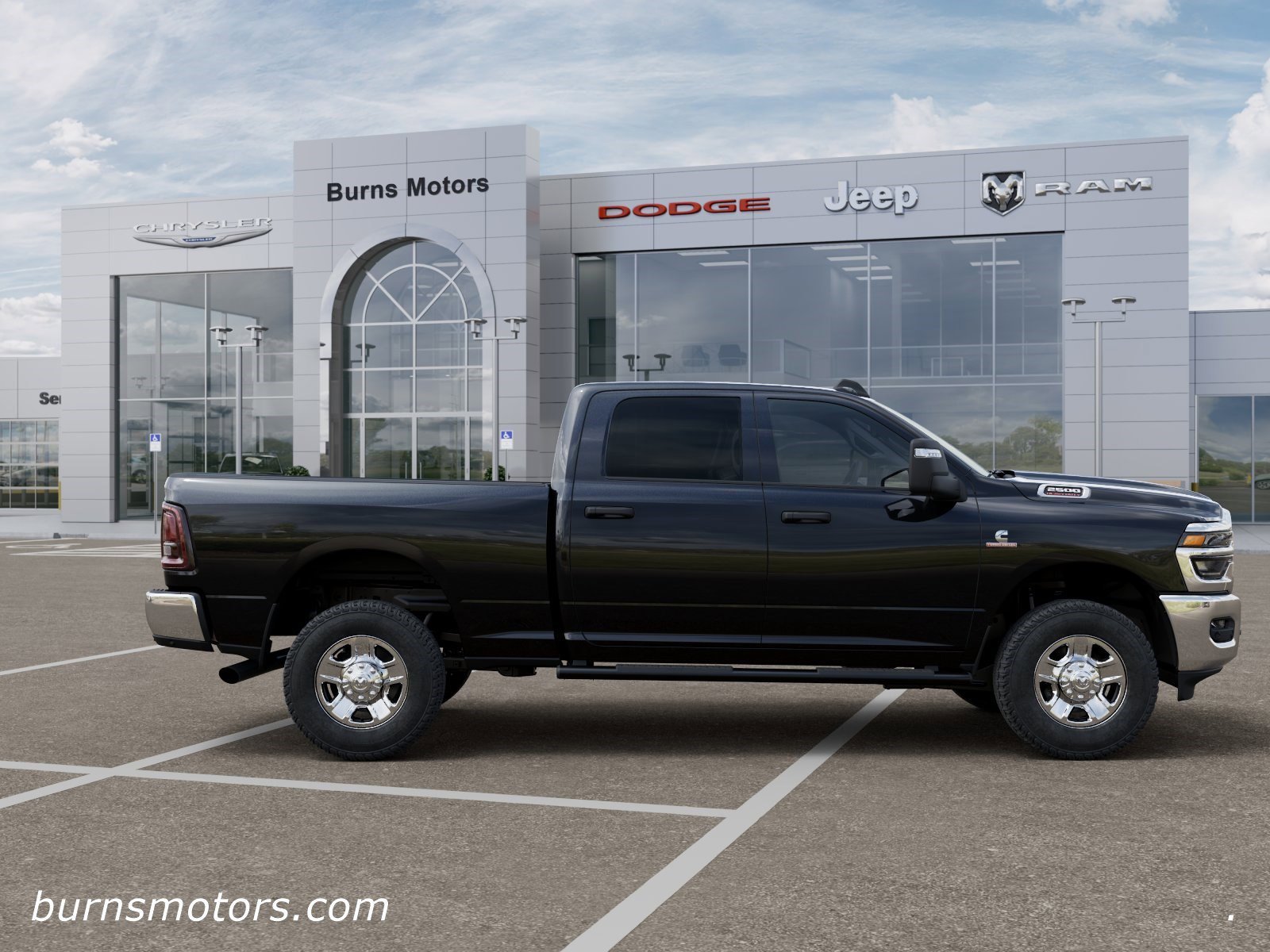 New 2026 Diamond Black Crystal Pearl-Coat Exterior Paint RAM Tradesman image 21