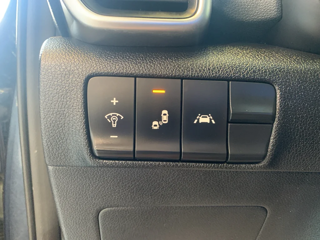 Used 2021  Kia S image 28