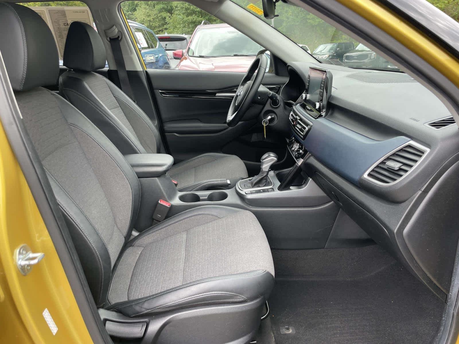 Certified Used 2021 Starbright Yellow/Black Roof Kia S image 26