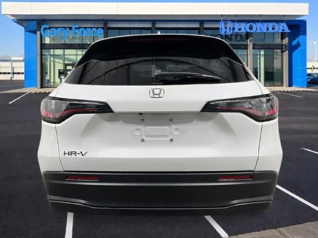 New 2027 Platinum White Pearl Honda LX image 4