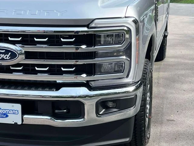 New 2027 Iconic Silver Metallic Ford F-250® Lariat® image 9